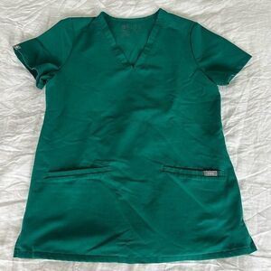 FIGS Hunter green casma size XS